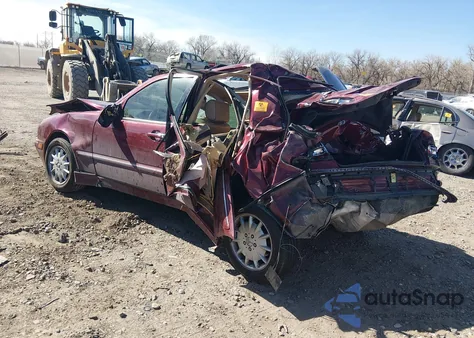 2000 Mercedes-Benz E 320 4M from USA, damaged, VIN WDBJF82J1YX042198